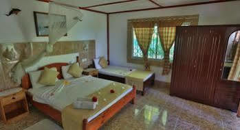 Rising Sun Guest House ลาดิก ภายนอก รูปภาพ